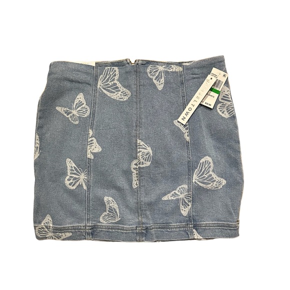 Tinseltown Jean Skirt Denim Butterfly Large NEW NWT  Tinsel town Jean Skirt - Picture 1 of 2